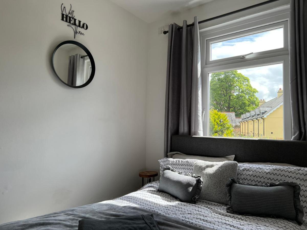 Brecon Town 3 Bedroom House Sleeps 6 Central Location Extérieur photo